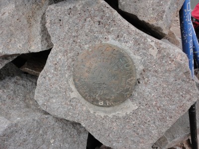 Geological marker on San Luis